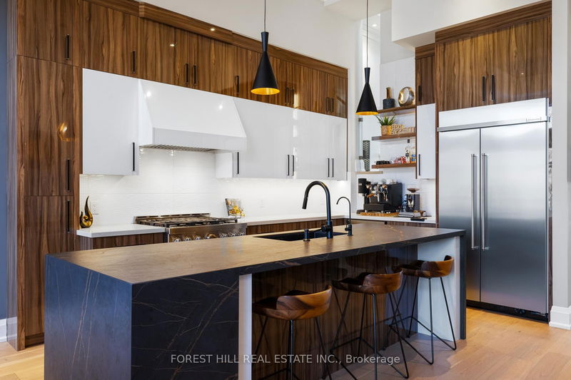 Preview image for 32 Algoma St, Toronto