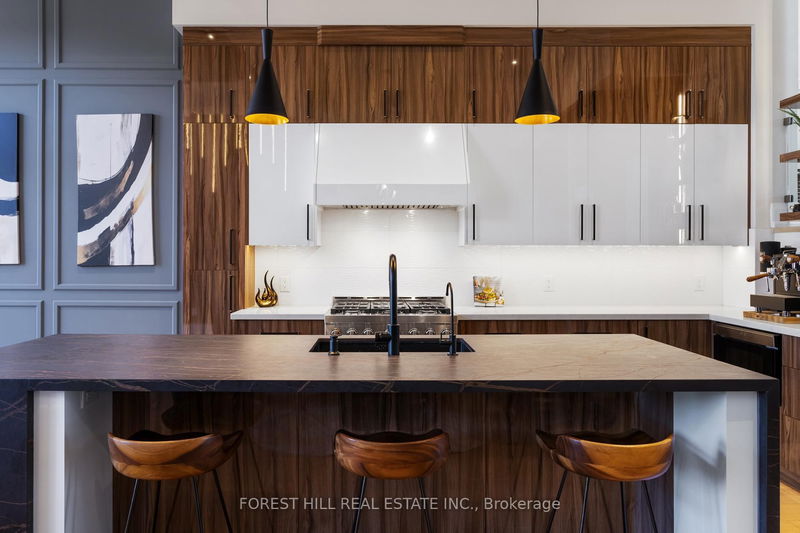 Preview image for 32 Algoma St, Toronto