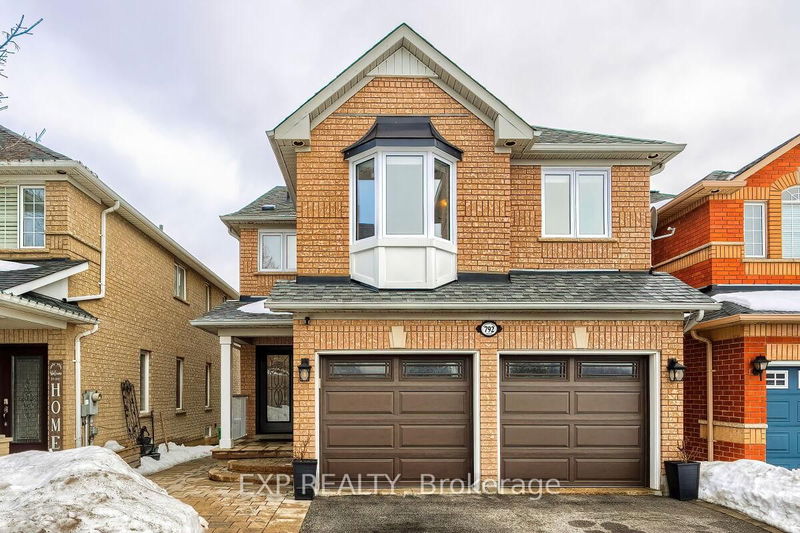 Preview image for 792 Knotty Pine Grve, Mississauga