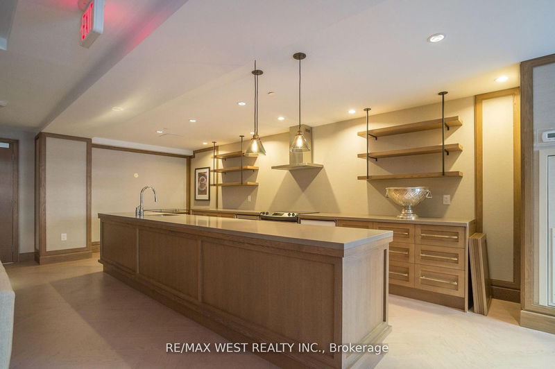 Preview image for 800 Lawrence Ave W #401, Toronto