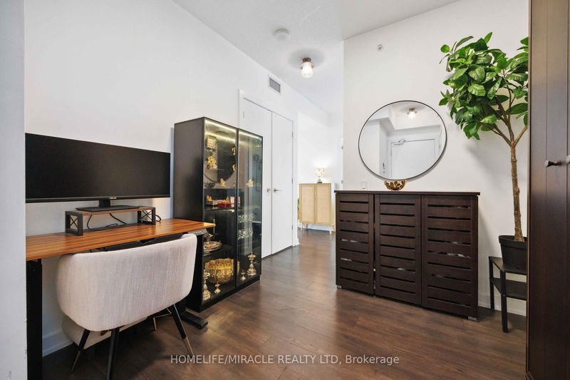 Preview image for 2220 Lake Shore Blvd W #2207, Toronto