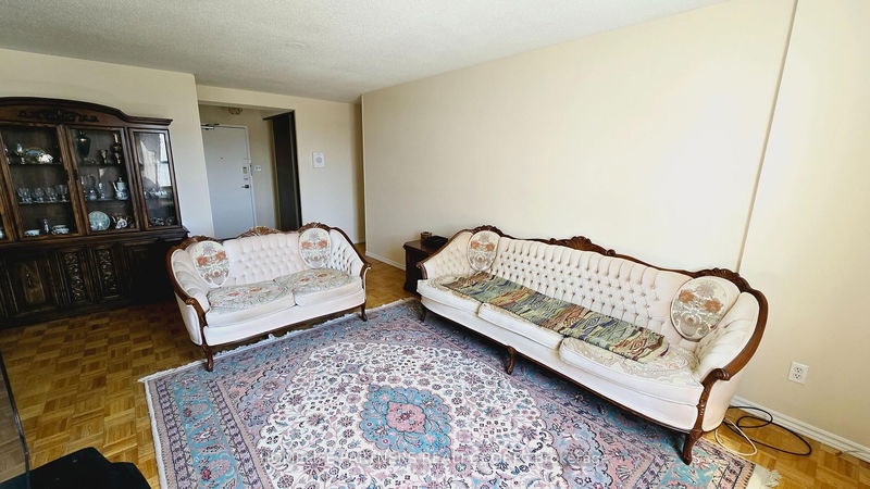 Preview image for 2825 Islington Ave #315, Toronto