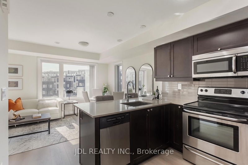 Preview image for 175 William Duncan Rd Rd W #3, Toronto