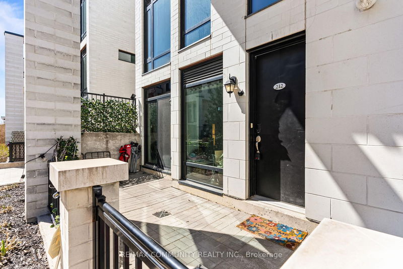 Preview image for 134 Widdicombe Hill Blvd #212, Toronto
