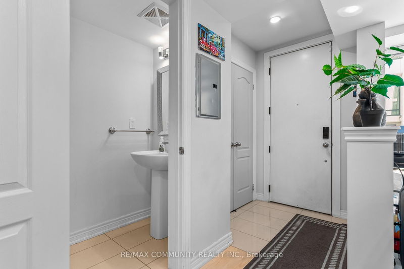 Preview image for 134 Widdicombe Hill Blvd #212, Toronto