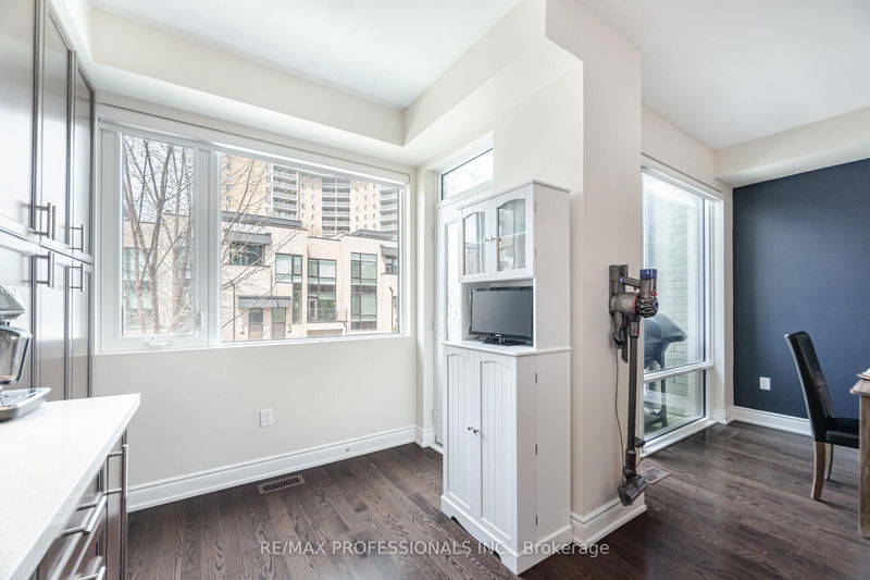 Preview image for 31 Pony Farm Dr, Toronto