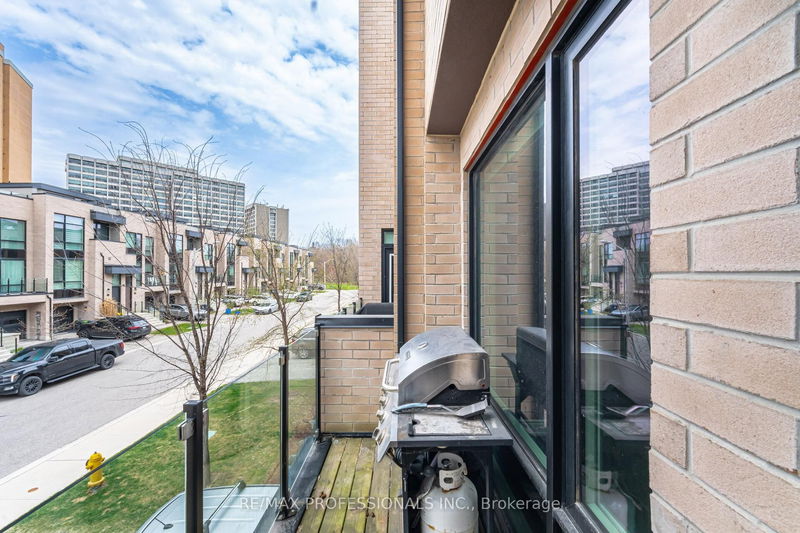 Preview image for 31 Pony Farm Dr, Toronto