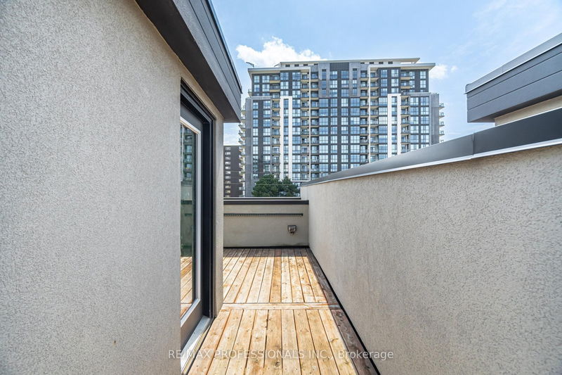 Preview image for 31 Pony Farm Dr, Toronto