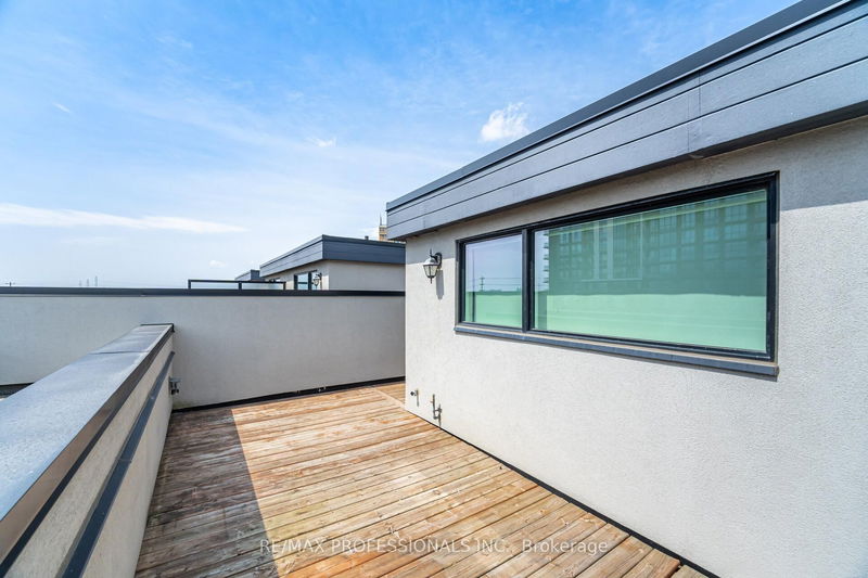 Preview image for 31 Pony Farm Dr, Toronto