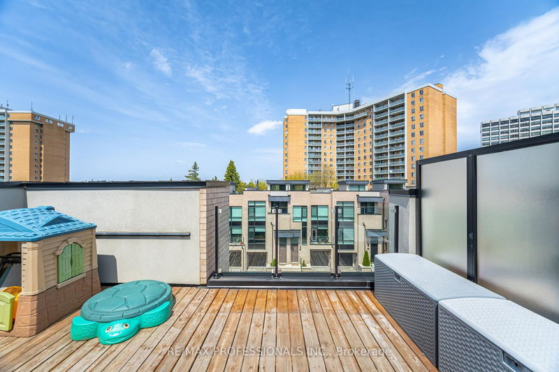 Preview image for 31 Pony Farm Dr, Toronto