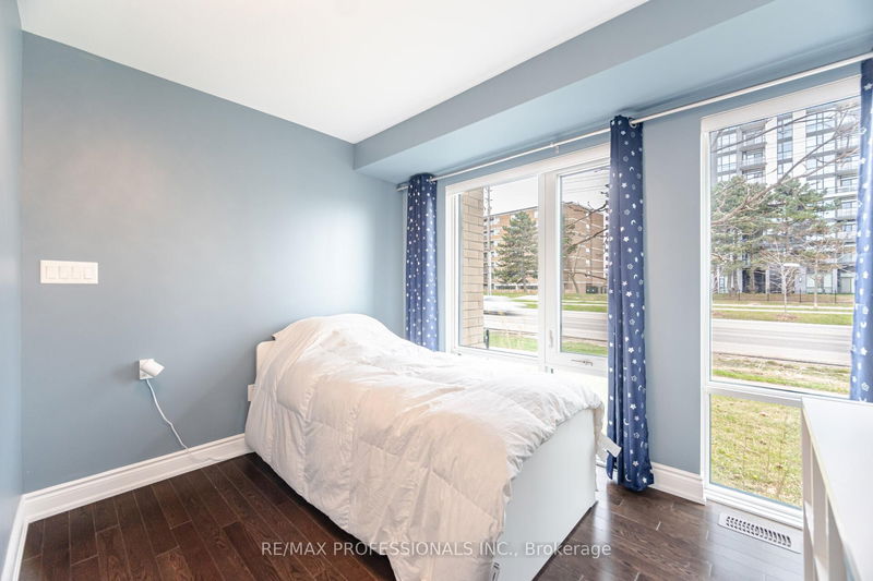 Preview image for 31 Pony Farm Dr, Toronto