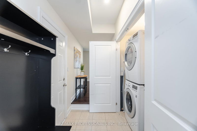 Preview image for 31 Pony Farm Dr, Toronto