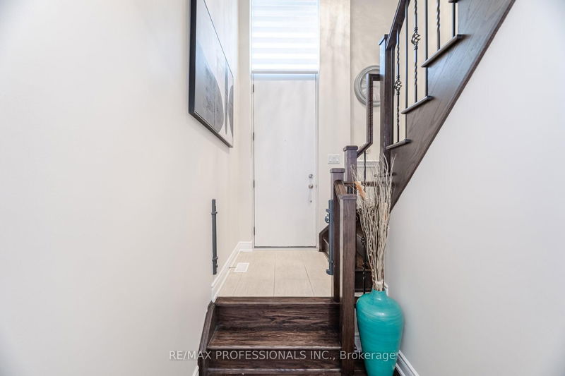 Preview image for 31 Pony Farm Dr, Toronto