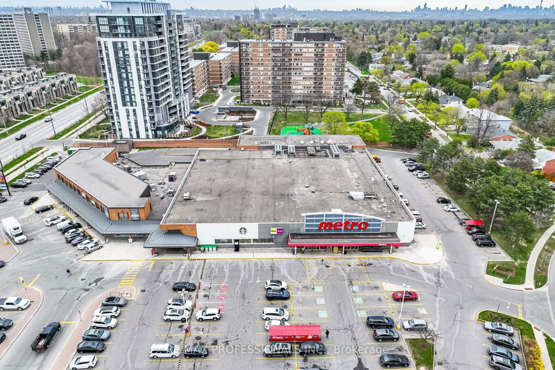 Preview image for 31 Pony Farm Dr, Toronto