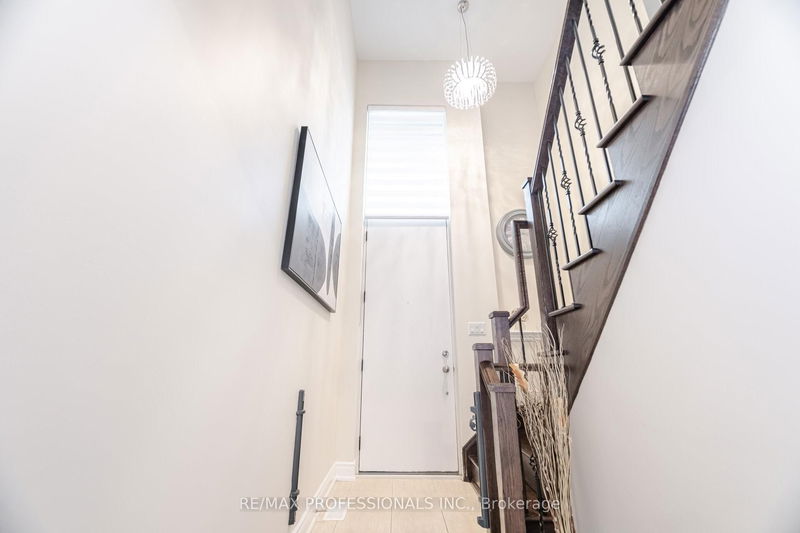 Preview image for 31 Pony Farm Dr, Toronto