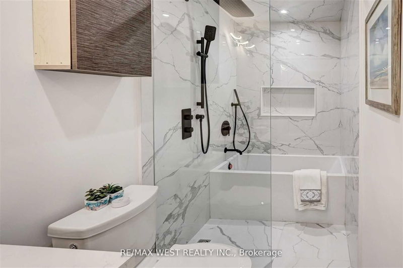 Preview image for 94 Lake Cres, Toronto