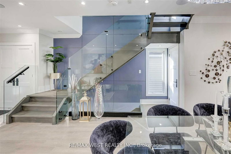 Preview image for 94 Lake Cres, Toronto