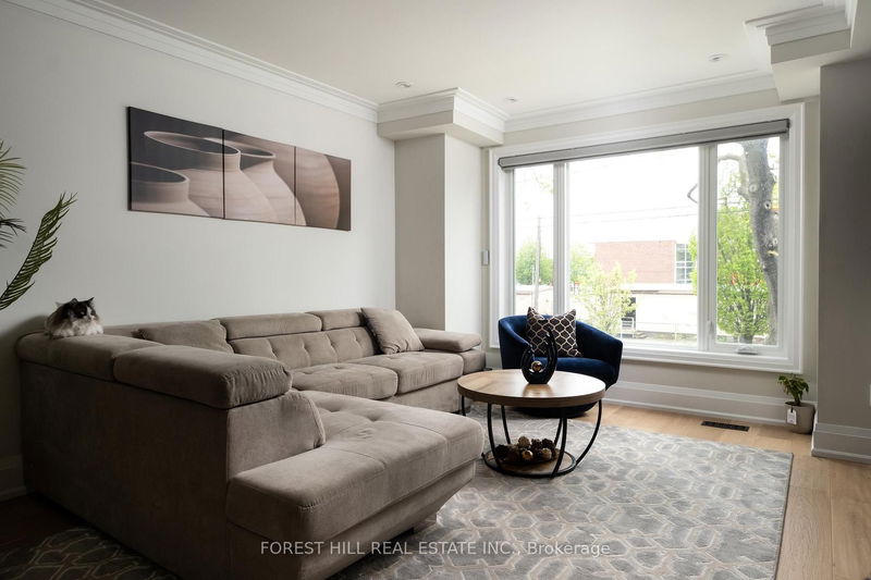 Preview image for 32 Algoma St, Toronto