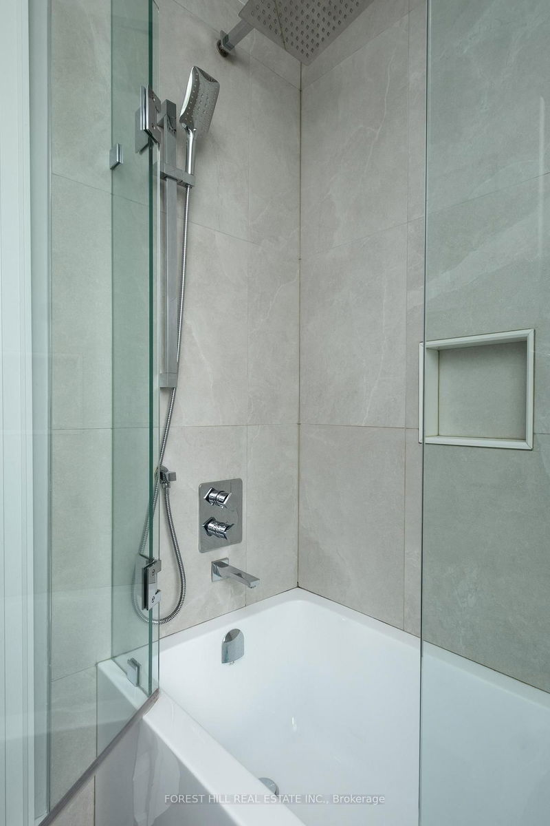 Preview image for 32 Algoma St, Toronto