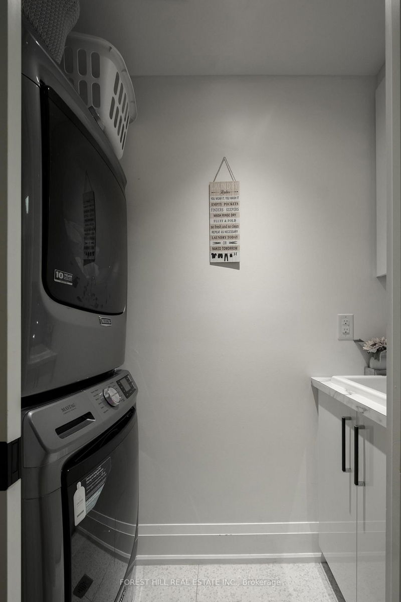 Preview image for 32 Algoma St, Toronto