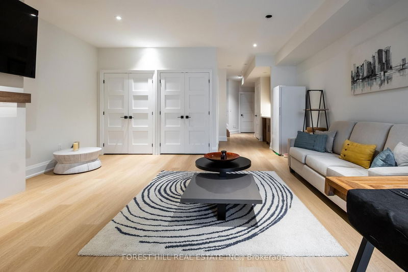 Preview image for 32 Algoma St, Toronto