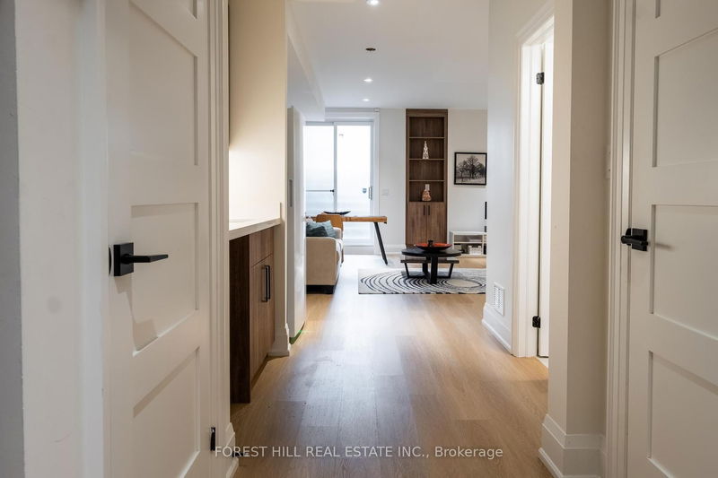 Preview image for 32 Algoma St, Toronto