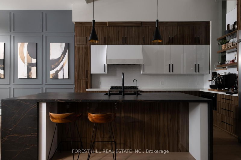 Preview image for 32 Algoma St, Toronto