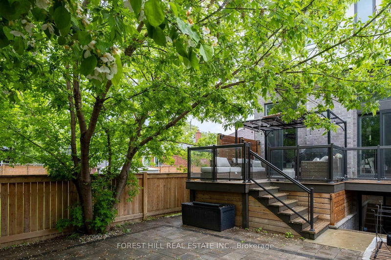 Preview image for 32 Algoma St, Toronto