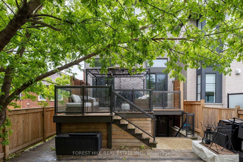Preview image for 32 Algoma St, Toronto