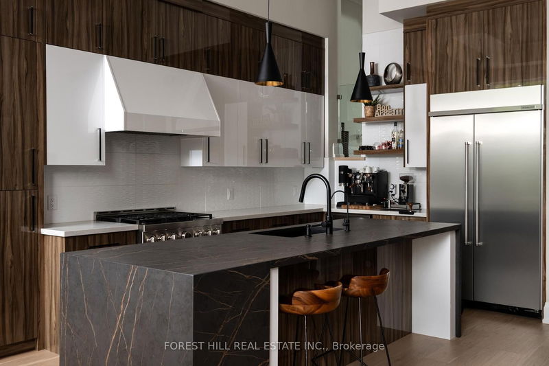 Preview image for 32 Algoma St, Toronto
