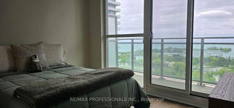 Preview image for 33 Shore Breeze Dr W #1901, Toronto