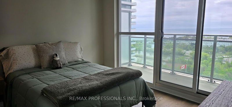 Preview image for 33 Shore Breeze Dr W #1901, Toronto