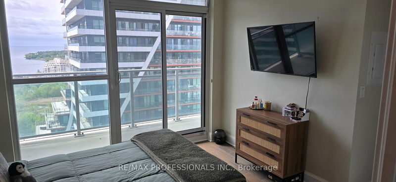 Preview image for 33 Shore Breeze Dr W #1901, Toronto