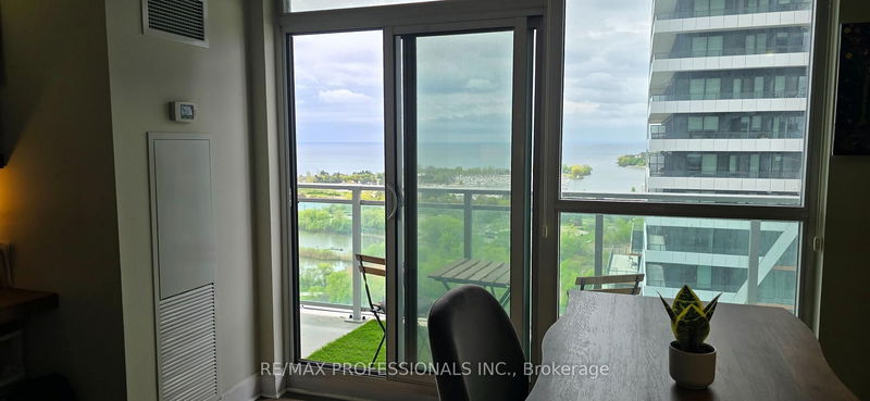 Preview image for 33 Shore Breeze Dr W #1901, Toronto