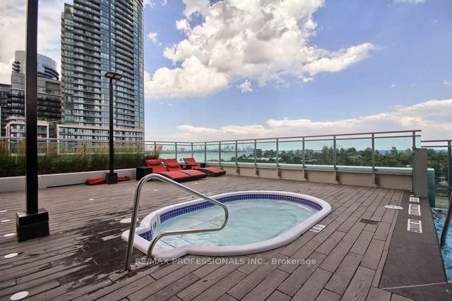 Preview image for 33 Shore Breeze Dr W #1901, Toronto