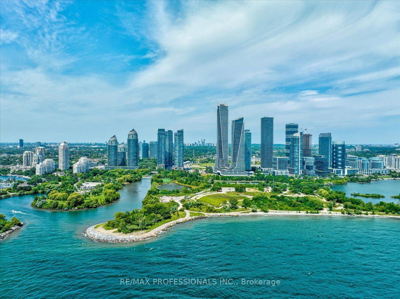 Preview image for 33 Shore Breeze Dr W #1901, Toronto