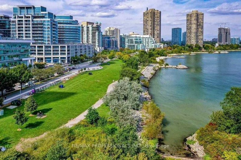 Preview image for 33 Shore Breeze Dr W #1901, Toronto