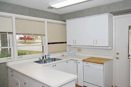 Preview image for 9 Farningham Cres, Toronto