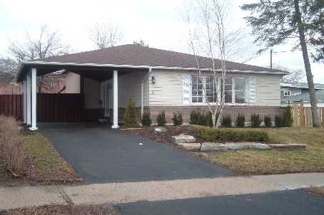 Preview image for 8 Bloomington Cres, Toronto