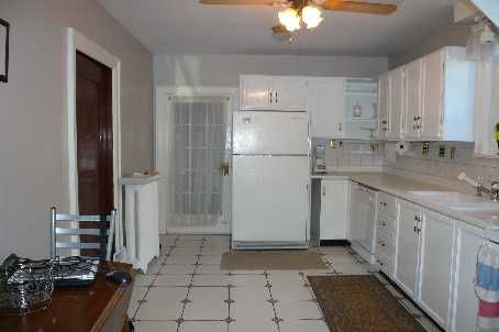 Preview image for 25 Grattan St, Toronto