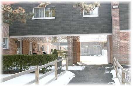 Preview image for 415 Silverstone  Dr #2, Toronto