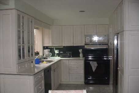 Preview image for 208 Lake Promenade, Toronto