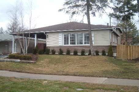 Preview image for 8 Bloomington Cres, Toronto