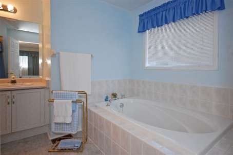Preview image for 54 Fletchers Creek Blvd, Brampton