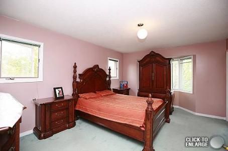 Preview image for 43 Fern Valley Cres, Brampton