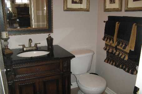 Preview image for 792 Knotty Pine Grve, Mississauga