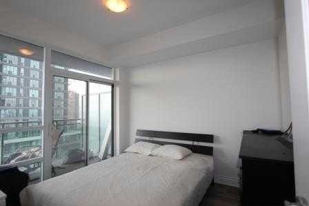 Preview image for 16 Brookers Lane #1505, Toronto