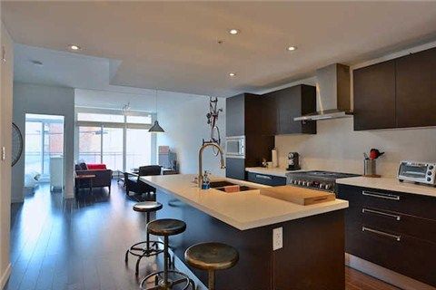 Preview image for 588 Annette St #205, Toronto