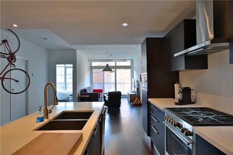 Preview image for 588 Annette St #205, Toronto