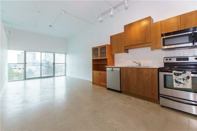 Preview image for 2 Fieldway Rd #403, Toronto